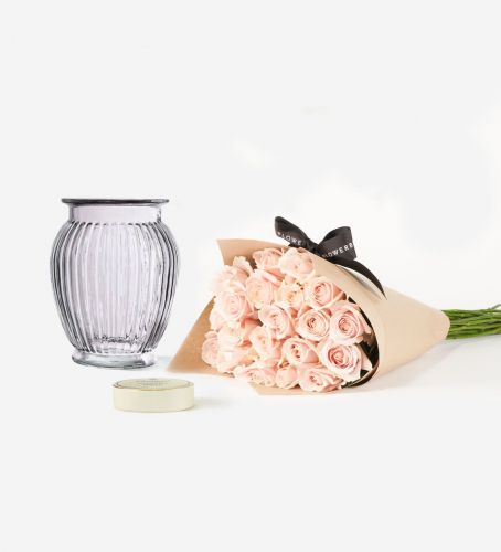 Roses and Vase Gift Set - Pink Sweet Avalanche Roses, Royal Windsor Vase, Sea Salt Truffles