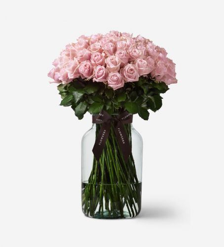 100 Pink Sweet Avalanche Roses in a Large Apothecary Vase - Please Note Vase is Not Included