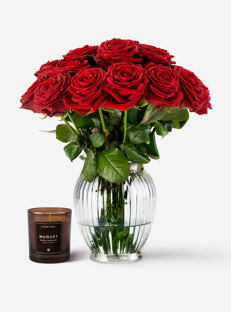 Red roses bouquet in a glass vase